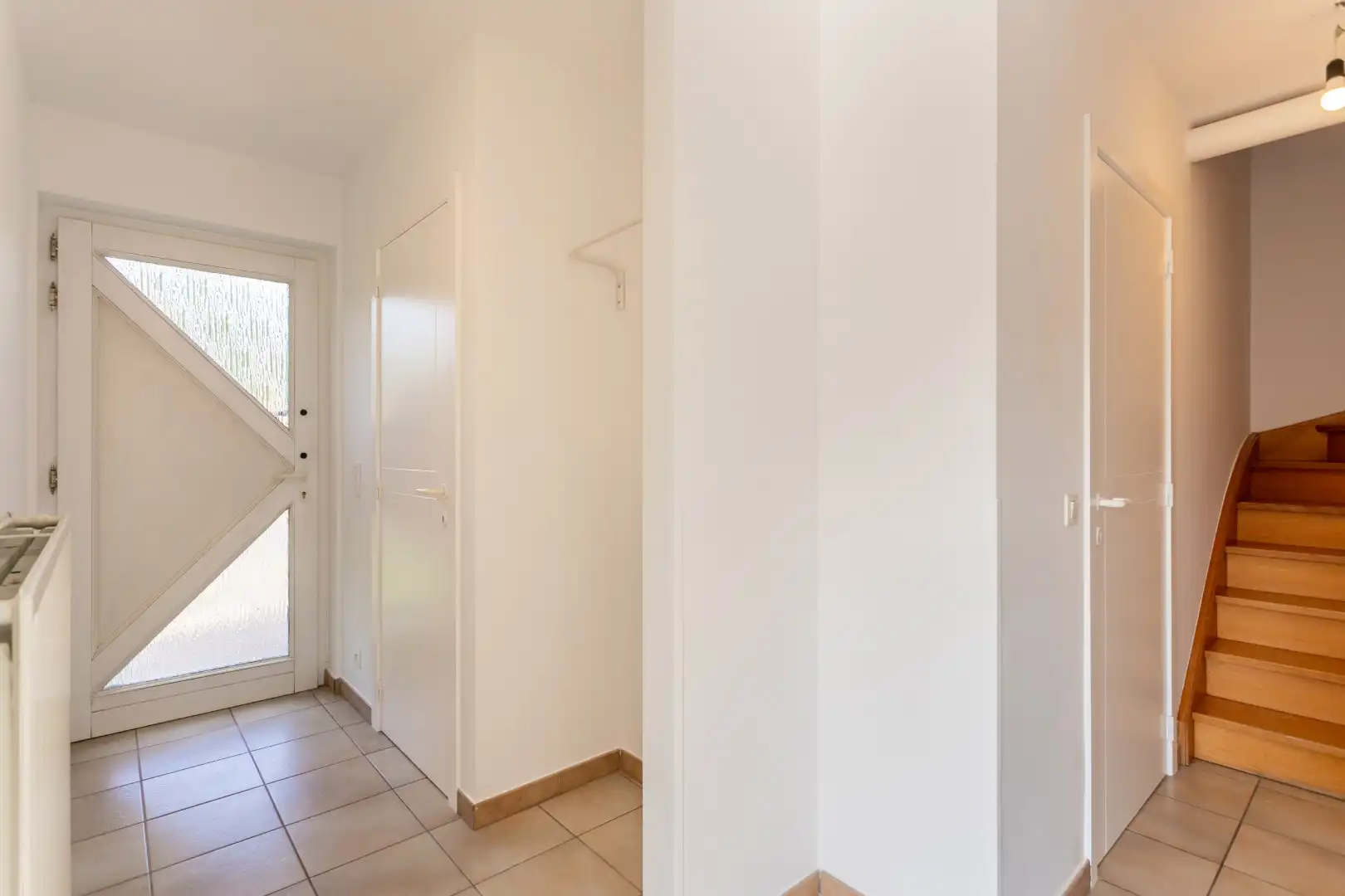 Verzorgde woning met 3 slpk, tuin en garage te Halle foto 3