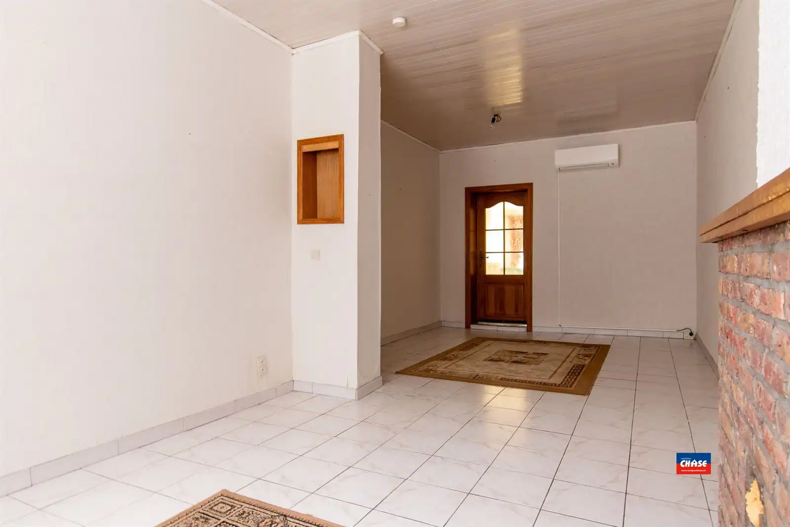 Rijwoning met 2 slpks en tuin foto 3