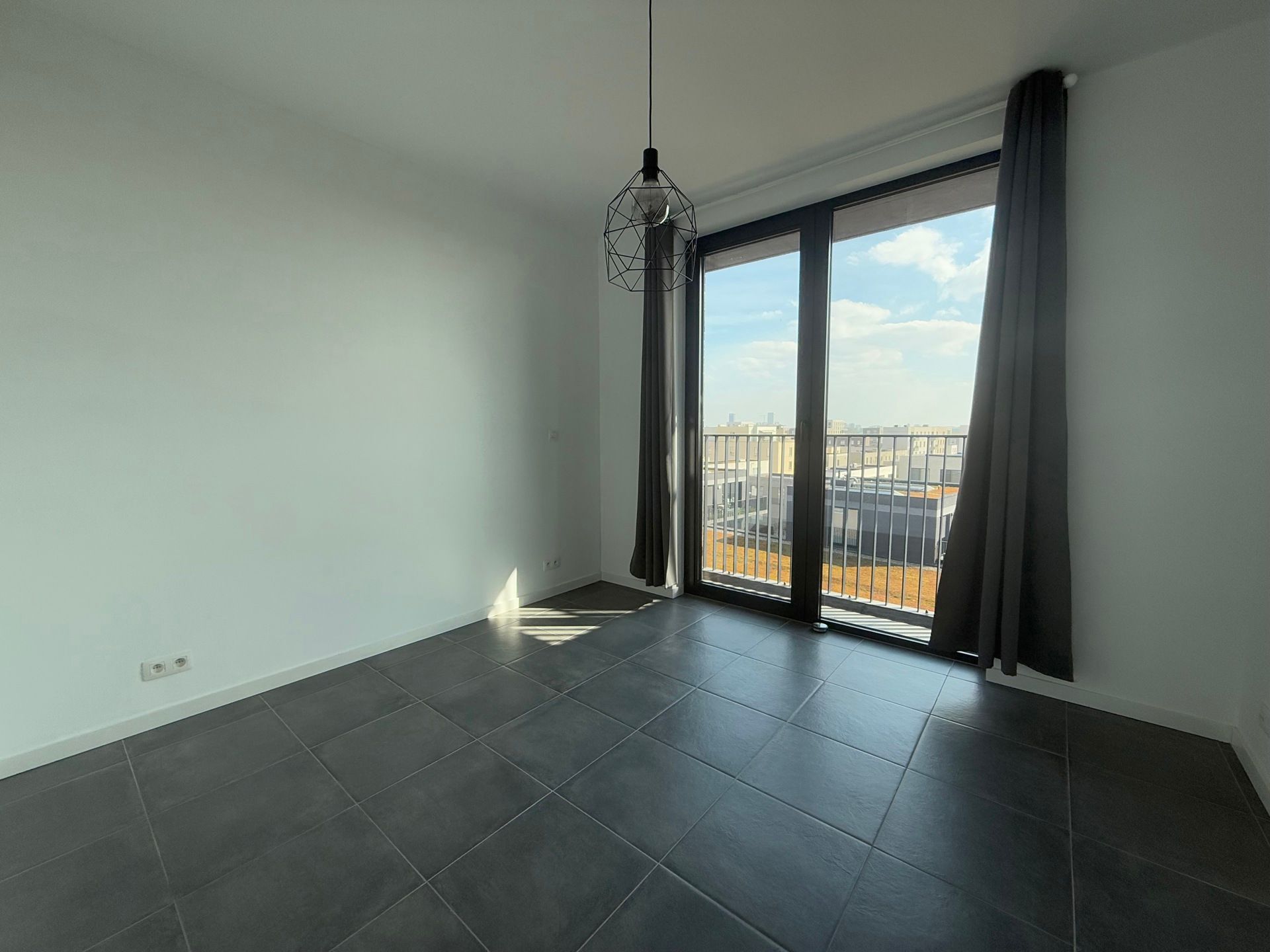 Recent appartement met 2 slaapkamers en een zonnig terras foto 6