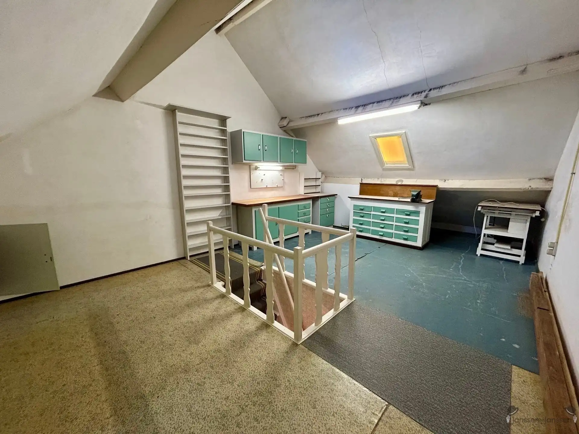 Ruime renovatiewoning gelegen in Hartje Hamm foto 25