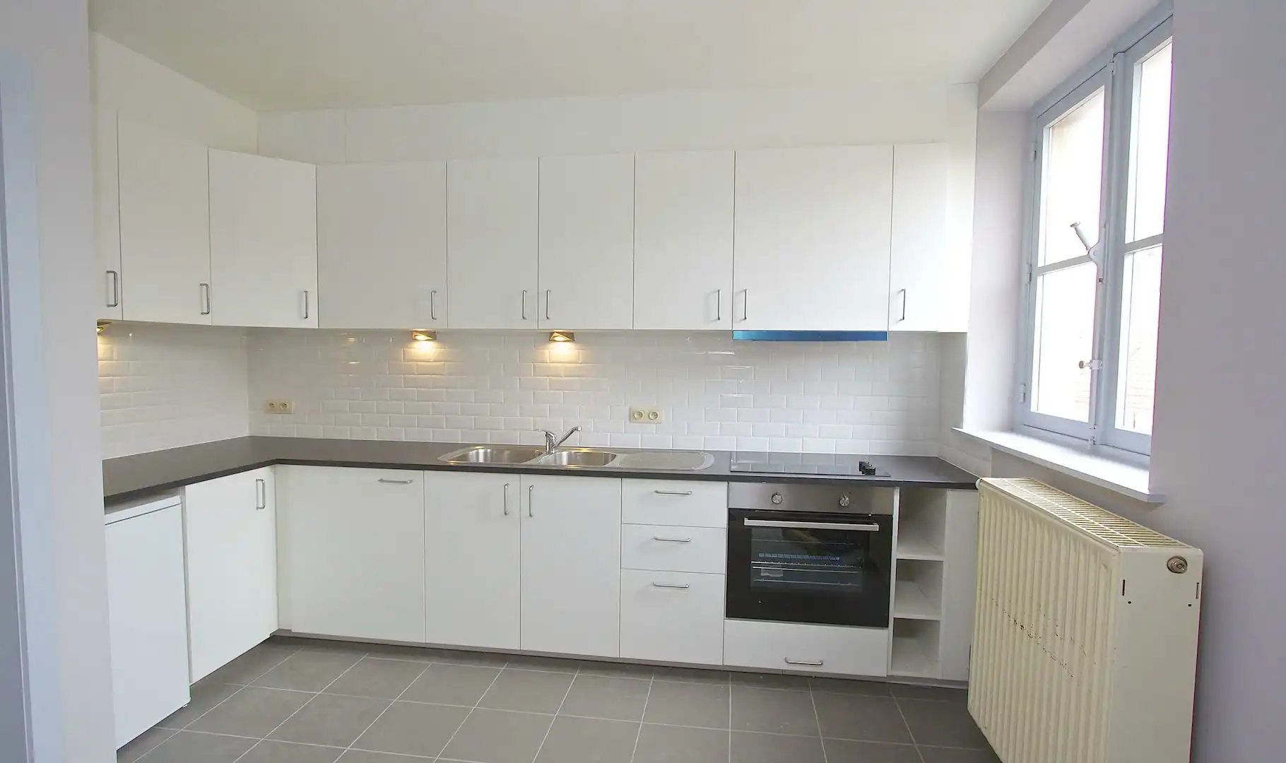 Charmant appartement op de 2de  verdiep van een herenhuis, gelegen in het hart van Brugge. foto 3