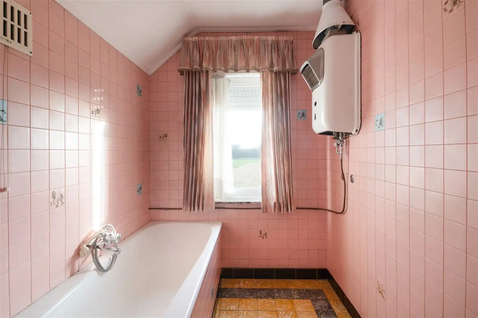 Landelijke woning met eindeloze mogelijkheden! foto 11