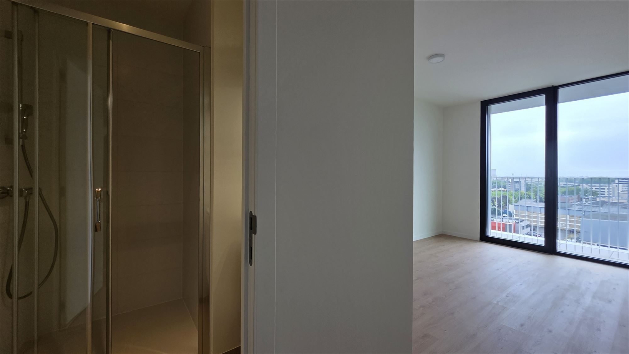 Nieuwbouw 4 slaapkamerappartement foto 4