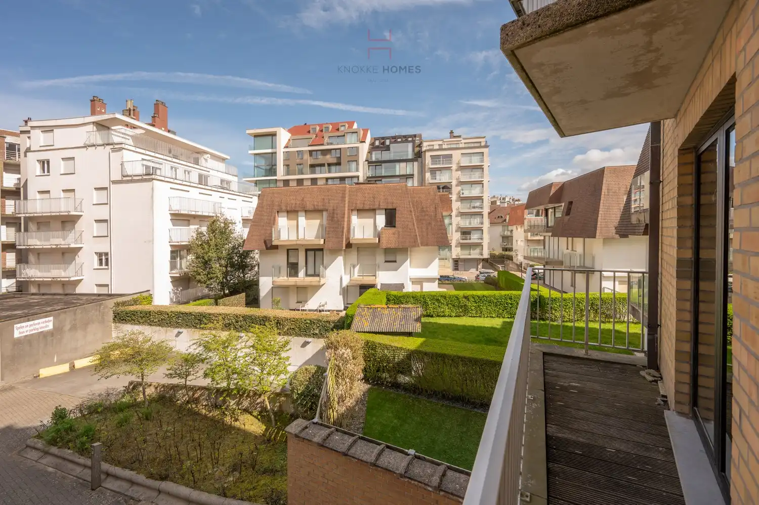 Gerenoveerd 3-kamerappartement met Zuidgericht terras vlakbij het Albertstrand foto 20