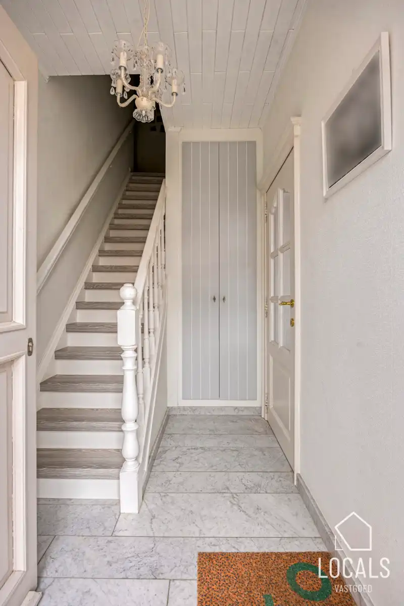 Charmante woning op een topligging in Denderhoutem foto 2