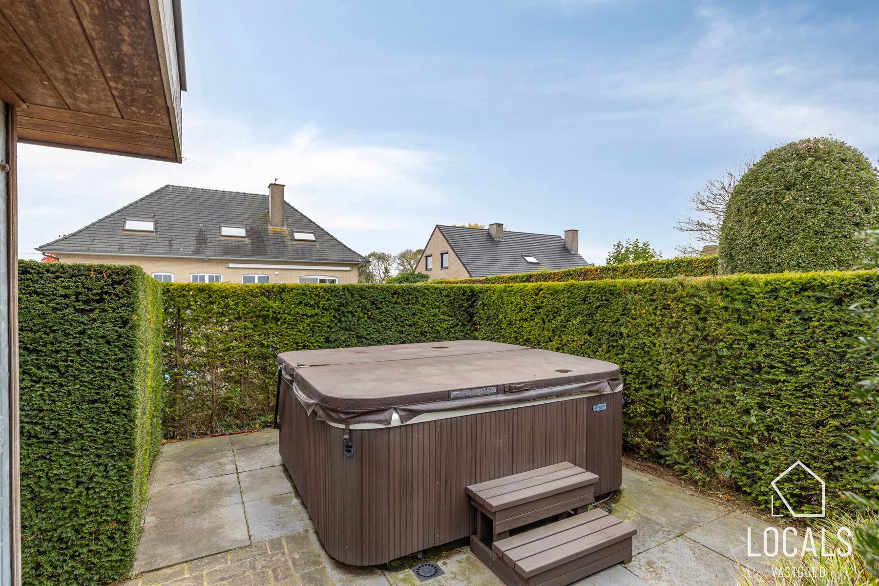 Prachtige eigendom met paardenstallen, zwembad en wellness  foto 18