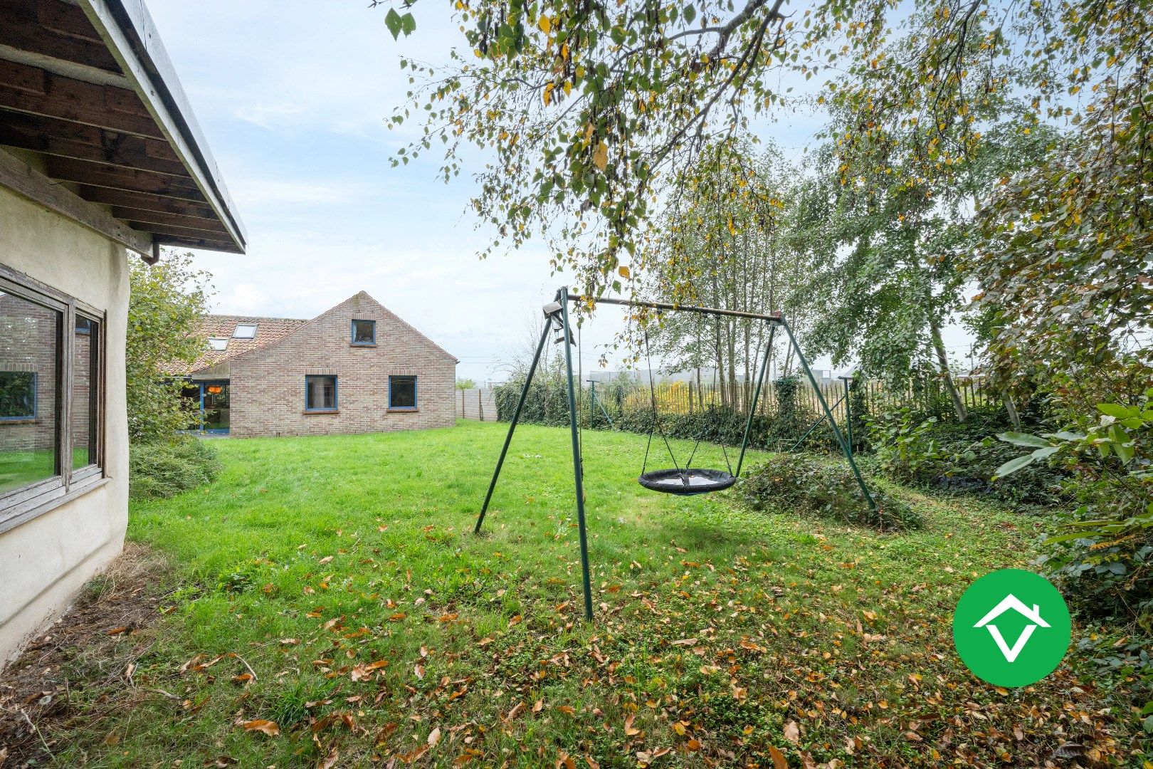 Landelijke woning omringd door groen met veel potentieel te Koekelare foto 22