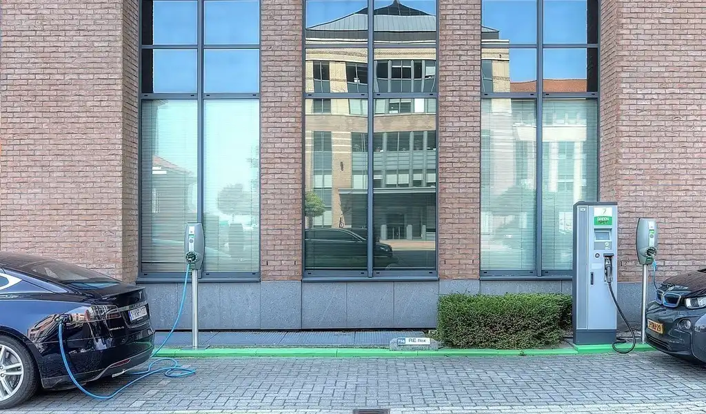 Gelijkvloers kantoor te huur vlakbij afrit E19 in Mechelen foto 2