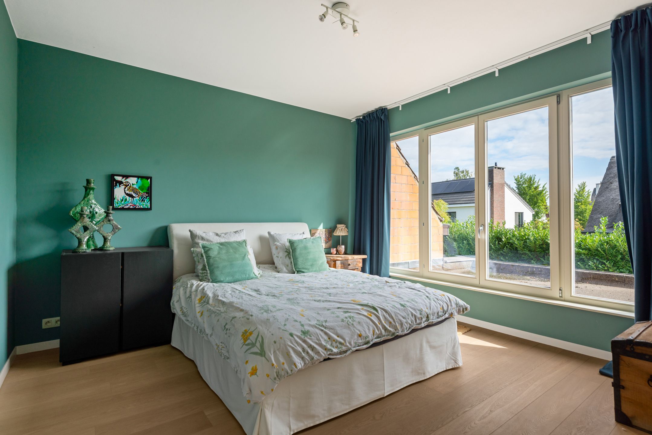 Mooie en ruime  halfopen woning op toplocatie foto 12