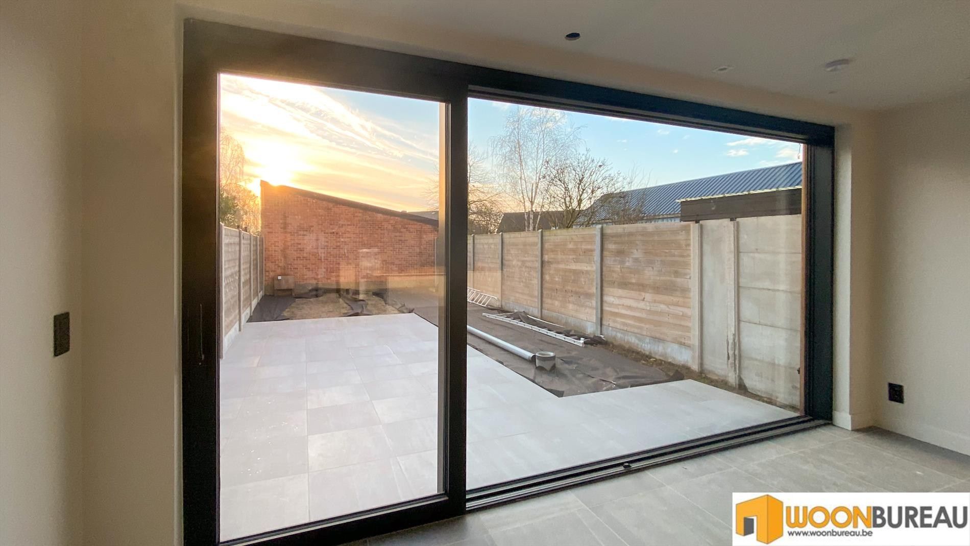 Rijwoning te Lokeren met tuin en garage foto 18