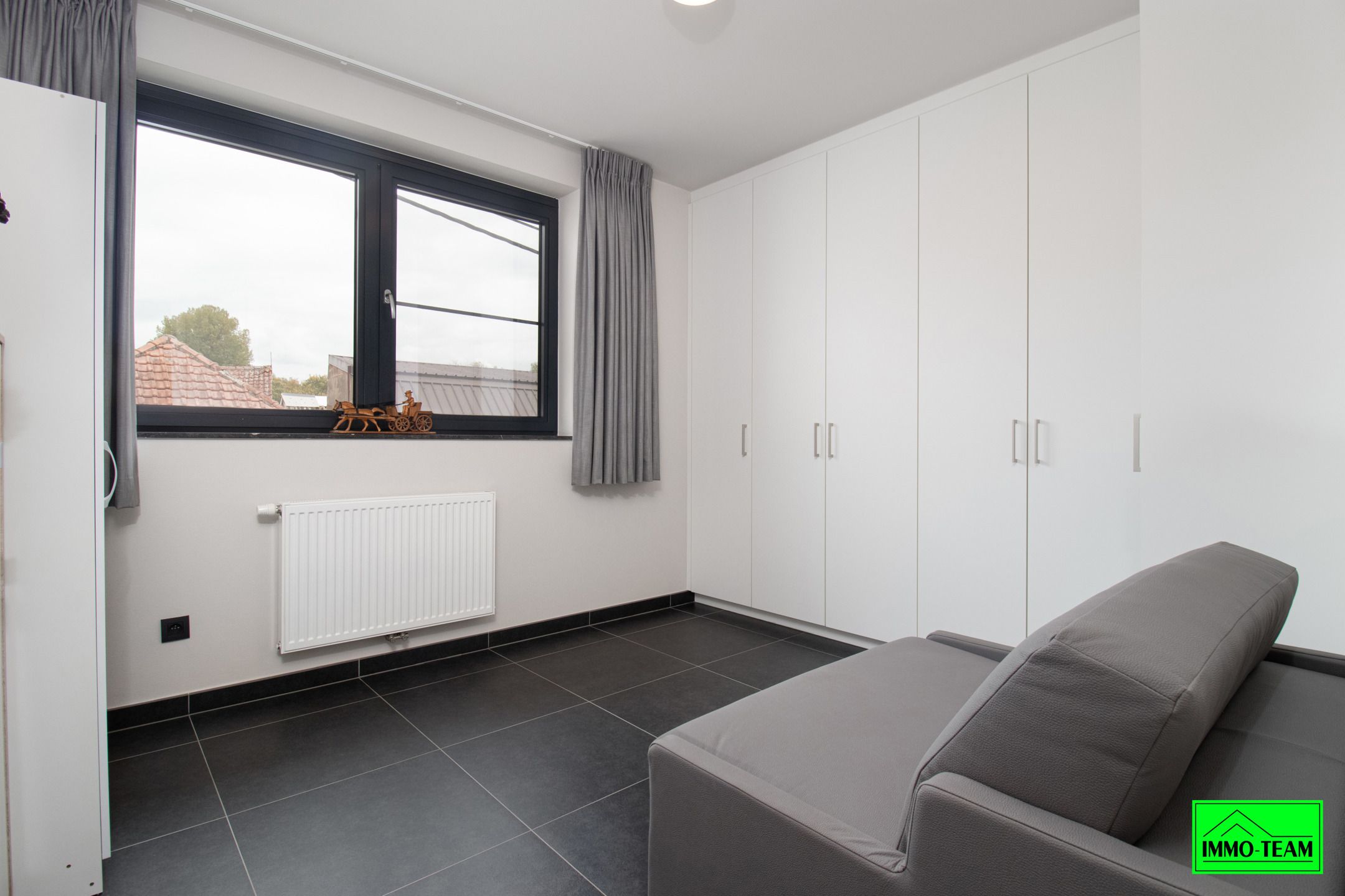 Modern en energiezuinig appartement met terras en garage foto 10