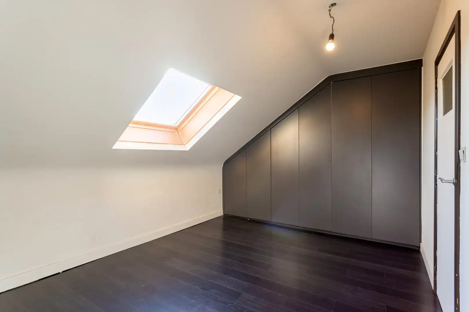 Duplexappartement in het hart Halle te koop met 2 slpks foto 14