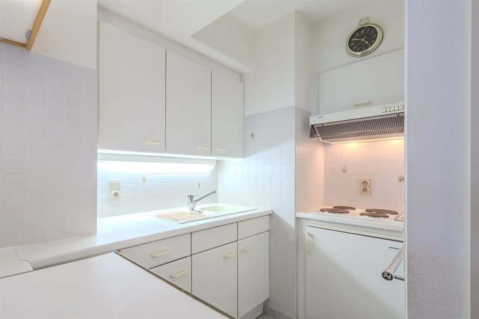 verzorgd appartement met lateraal zeezicht in residentie Falcon foto 13