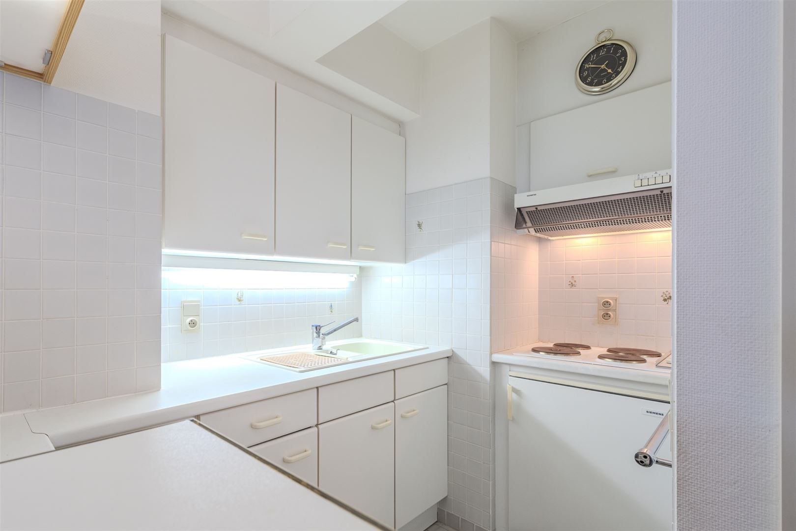 verzorgd appartement met lateraal zeezicht in residentie Falcon foto 13