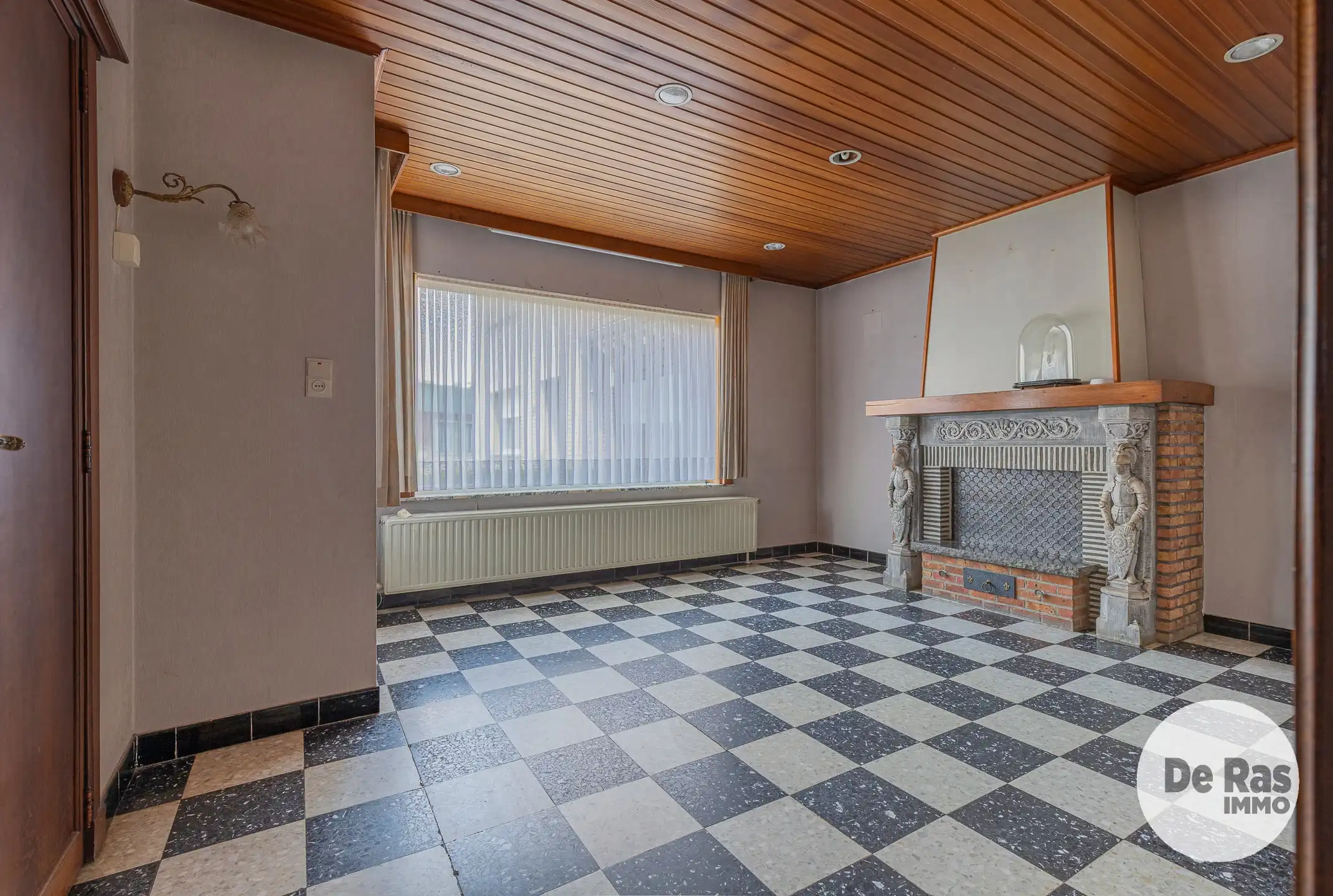 ERONDEGEM - Solide, te renoveren woning met 3 kamers foto 7