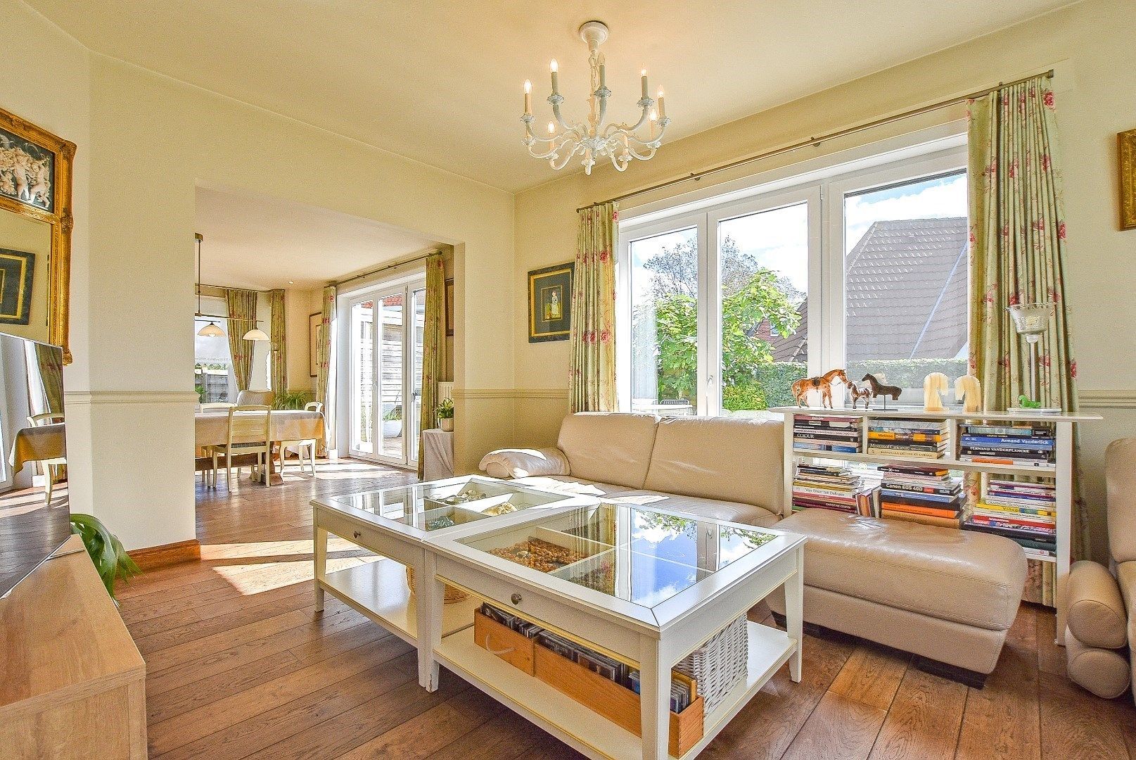 Ruime woning op wandelafstand van de zee op 535 m². foto 5