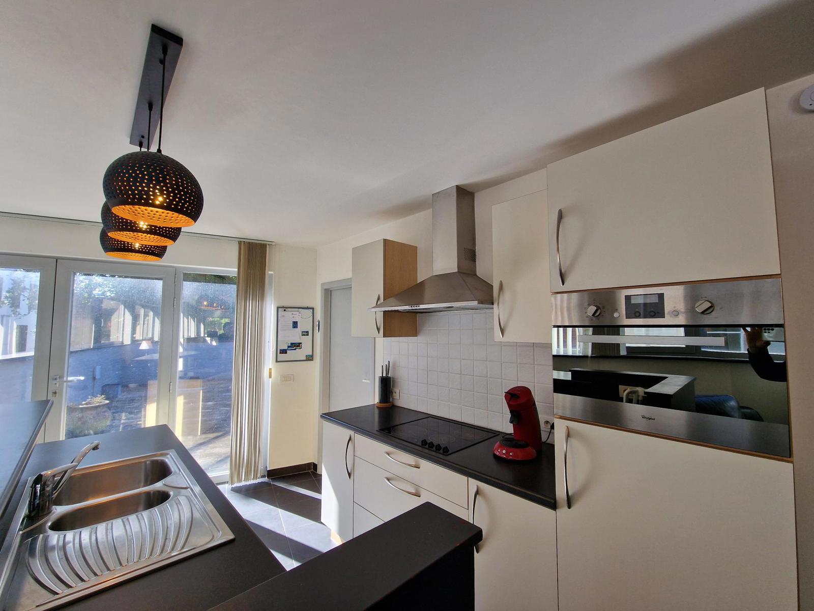 Appartement met groot terras en garage op Boulevard te Mol foto 14