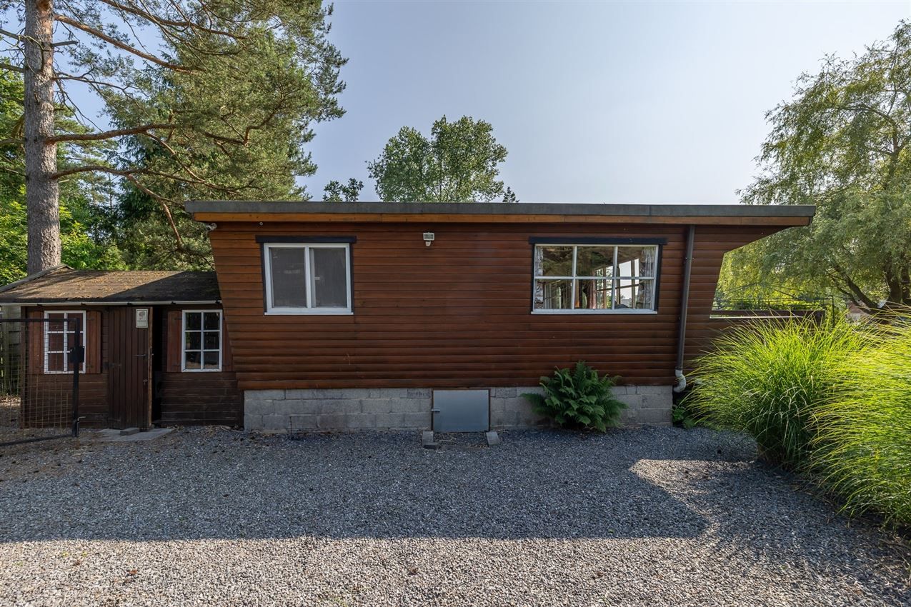 Knusse chalet op 15 are in bosrijk Herselt met vijver, terras en carport. Ideaal vakantieverblijf in het groen. foto 25