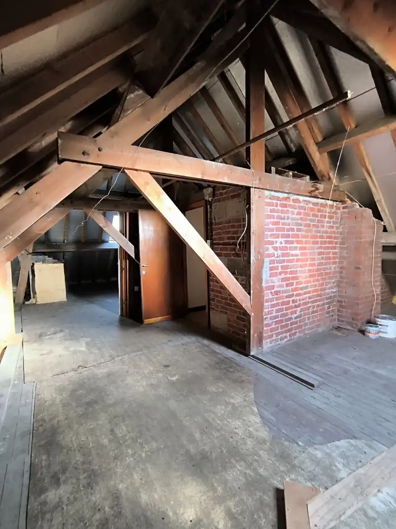 Ruime alleenstaande woning foto 23