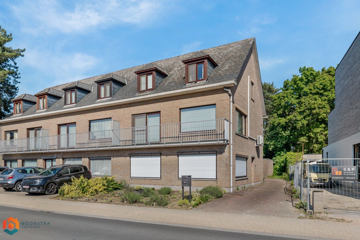 Duplex app. met 3 slpkrs en garage in het centrum foto 18