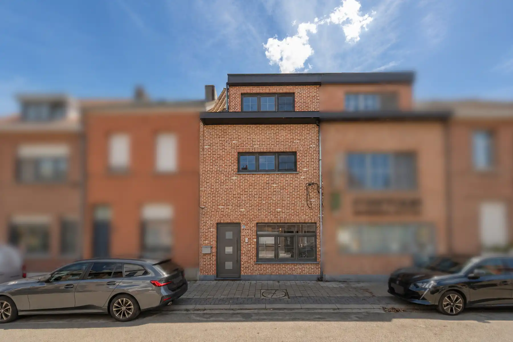 Uitstekend gelegen, ruime woning met zonnige tuin foto 12