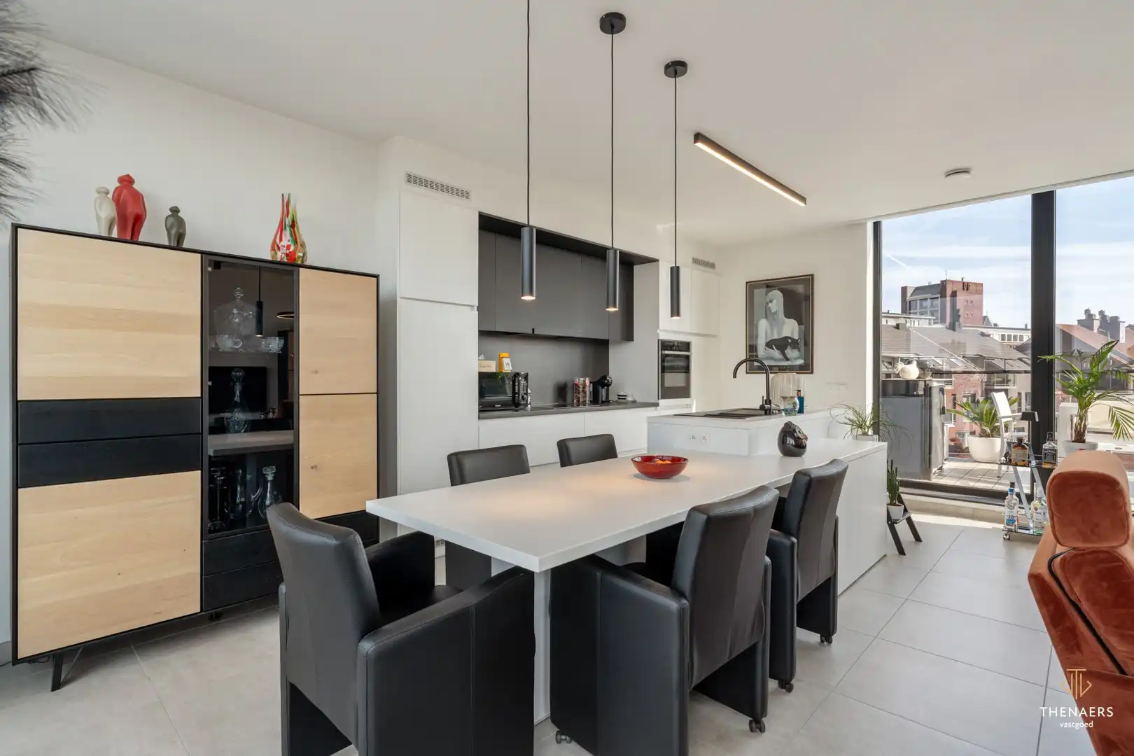 Exclusief penthouse met 2 ruime terrassen en privatieve lifttoegang. foto 4