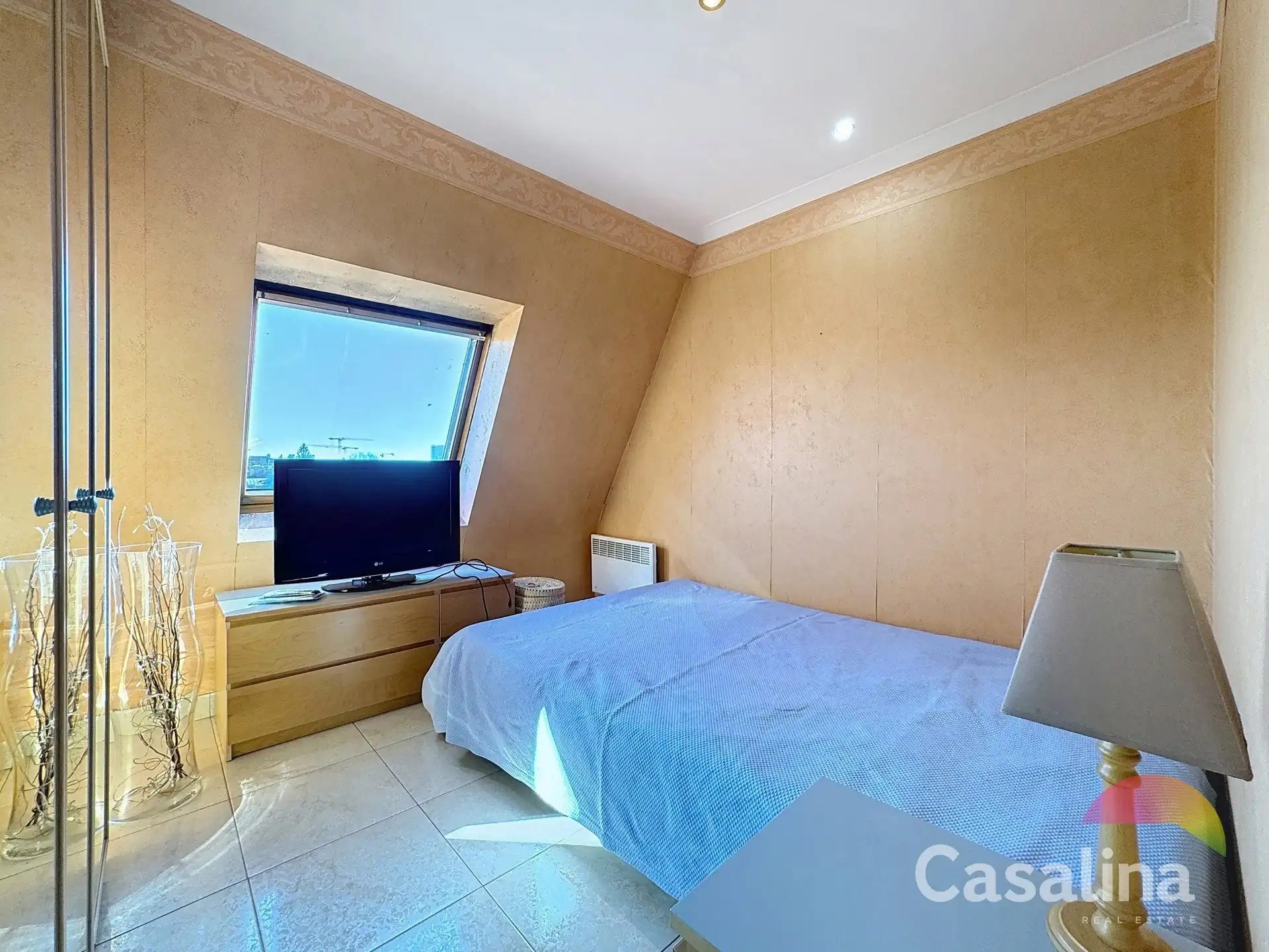 📢 Gemeubeld Appartement met 1 Slaapkamer + Terras + Parking foto 6