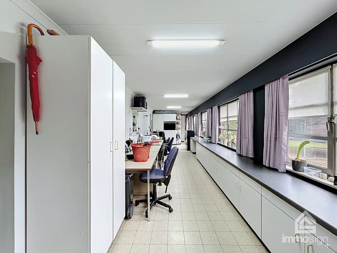 Ruime woning op bijna 2.000 m² grond met dubbele garage en werkhuis foto 29