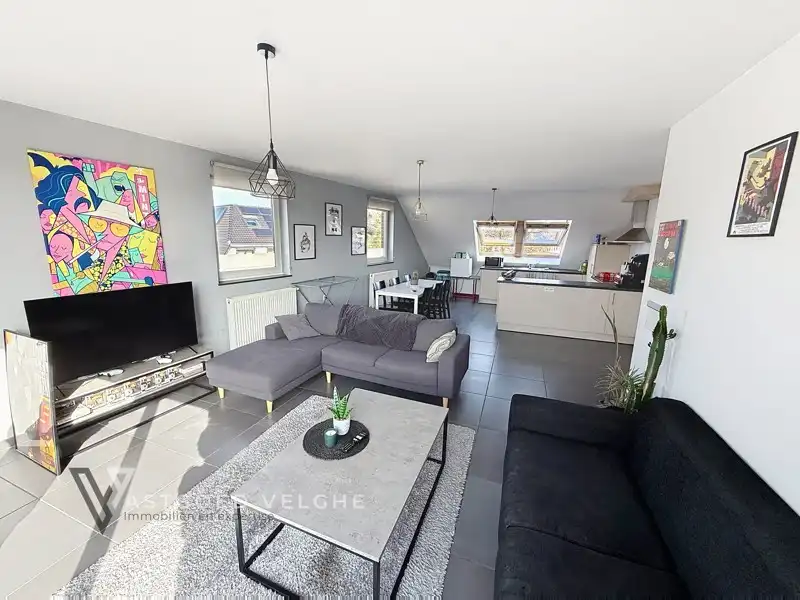 Te koop Eigentijds dakappartement van 89m² op centrale ligging met ruime zolder van maar liefst 30m² en garagebox van 20m² foto 15