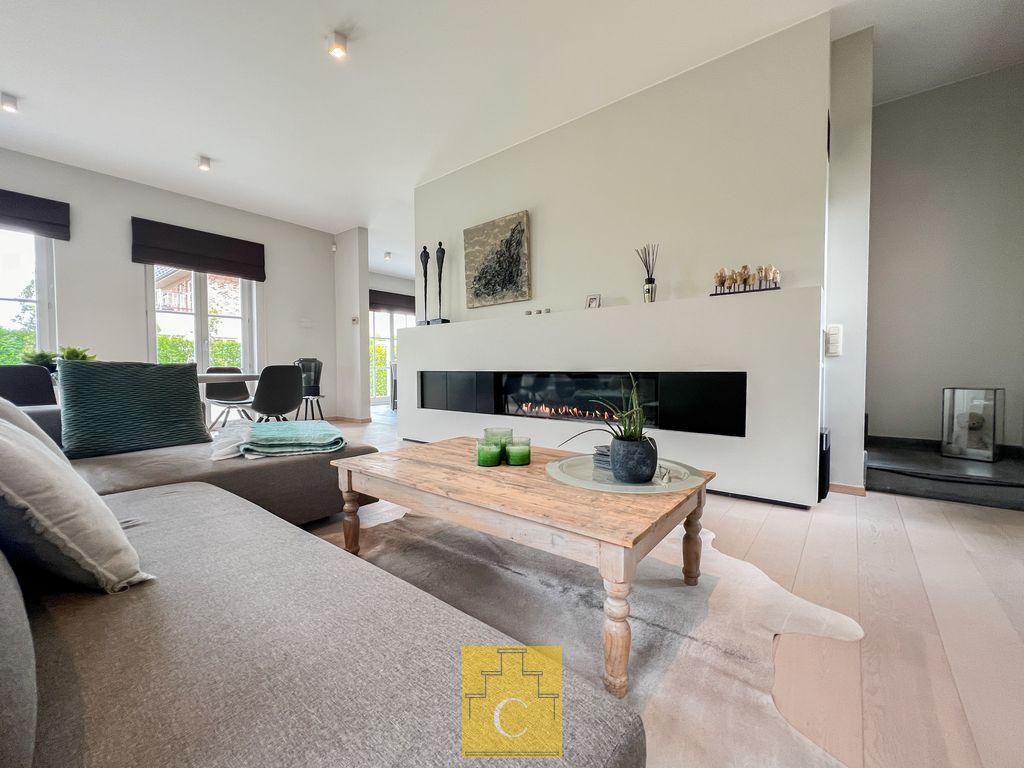 instapklare half open woning met garage en zonnige tuin foto 7