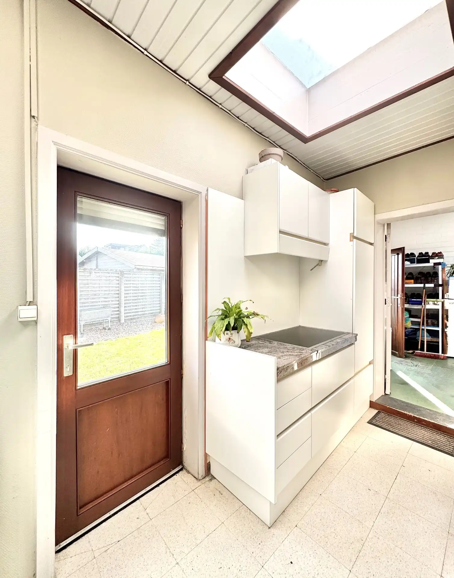 2 WONINGEN | TUIN | 5 SLAAPKAMERS | GARAGES | 1.121 M² foto 20