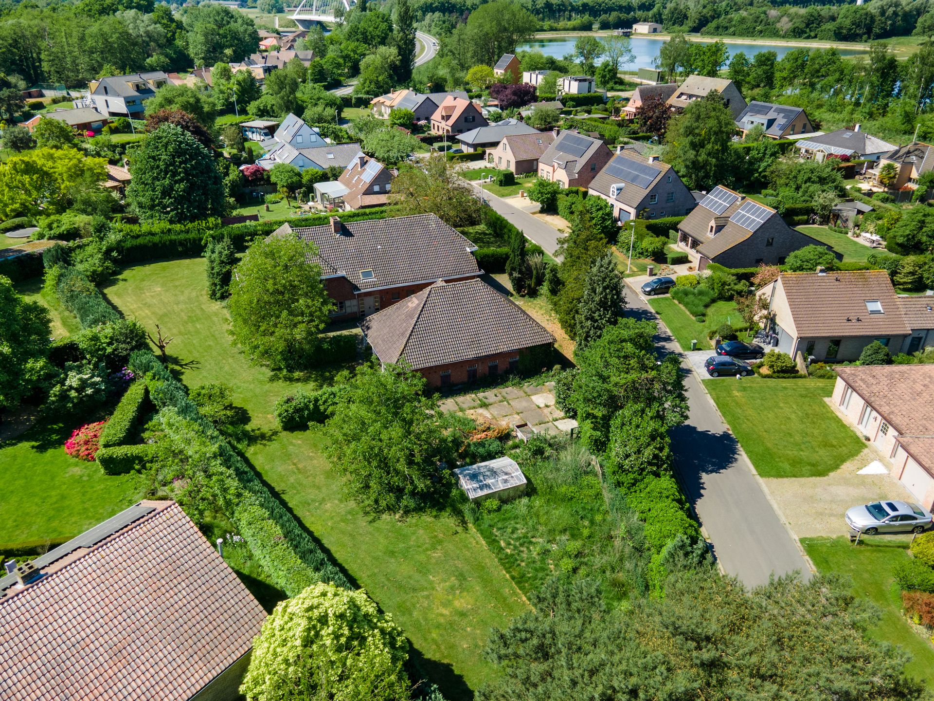 Riante hoeve met bijgebouw foto 5