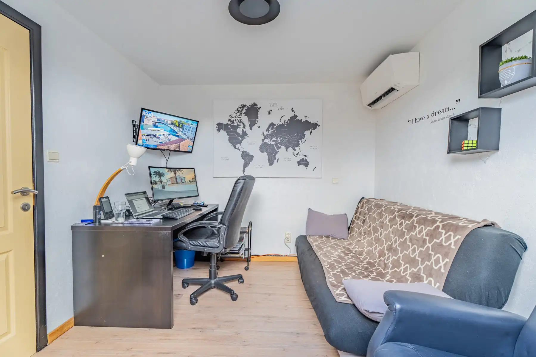 Ruime gezinswoning met 5 slaapkamers. foto 14