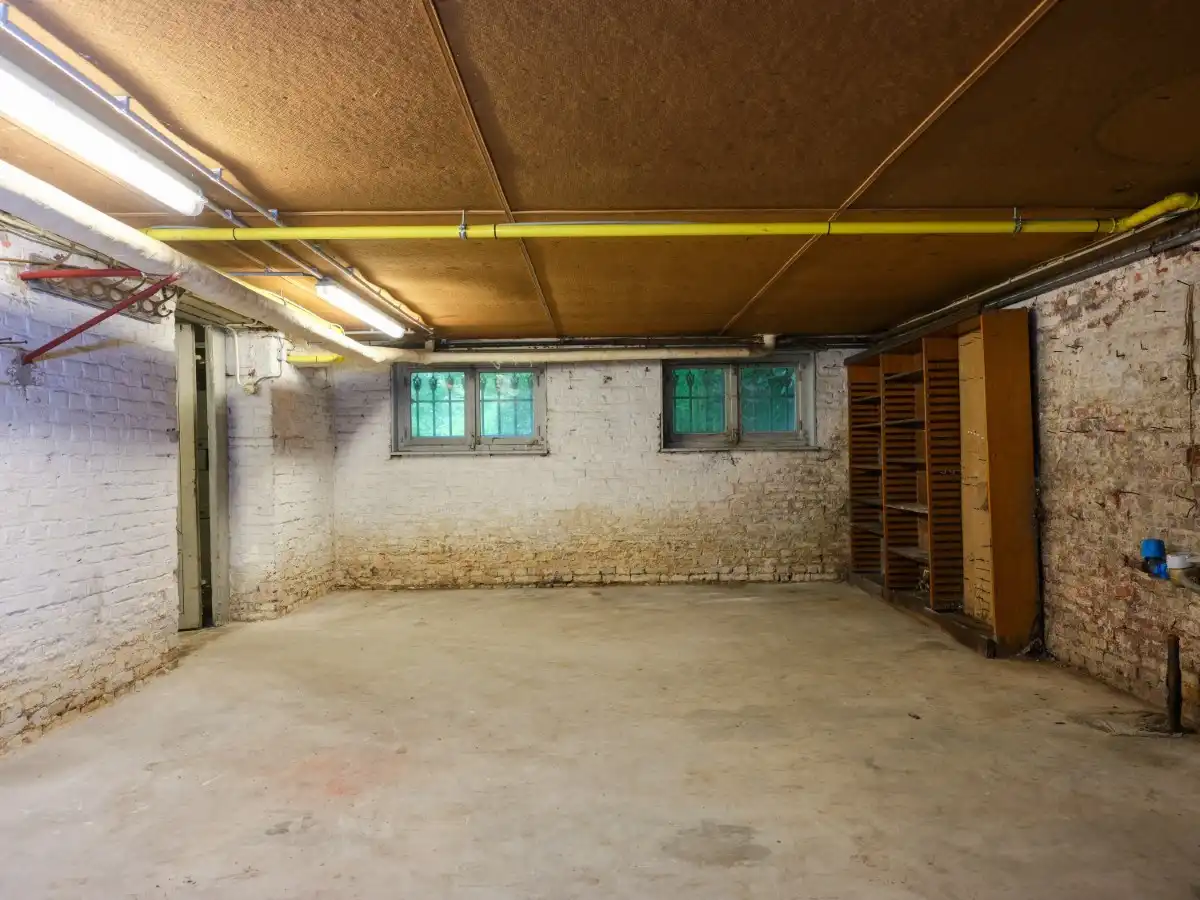Izegem – Karaktervolle pastoriewoning met diepe tuin en tal van mogelijkheden foto 16