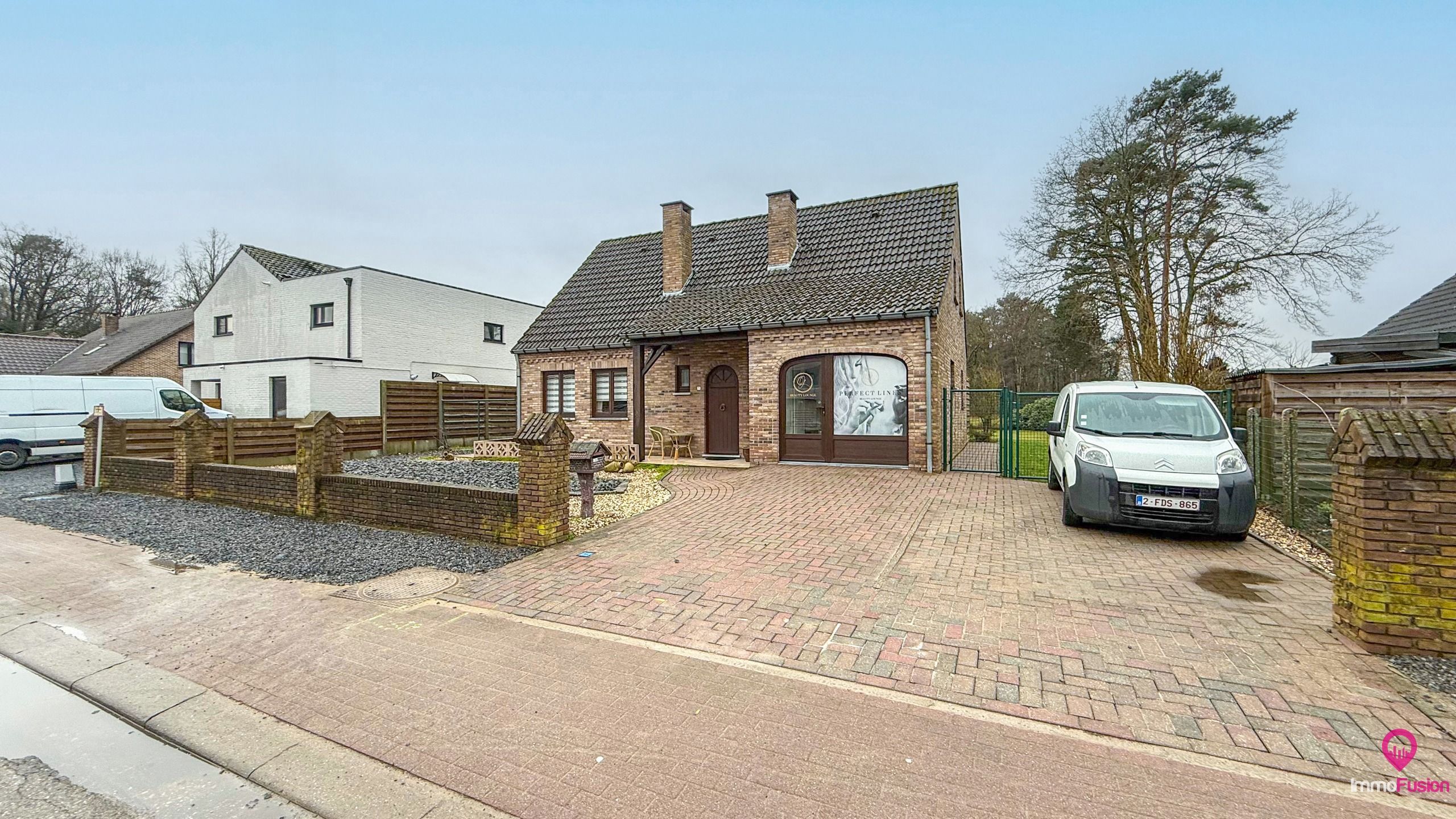 Gezellige woning met 3 slaapkamers en prachtige tuin! foto 33