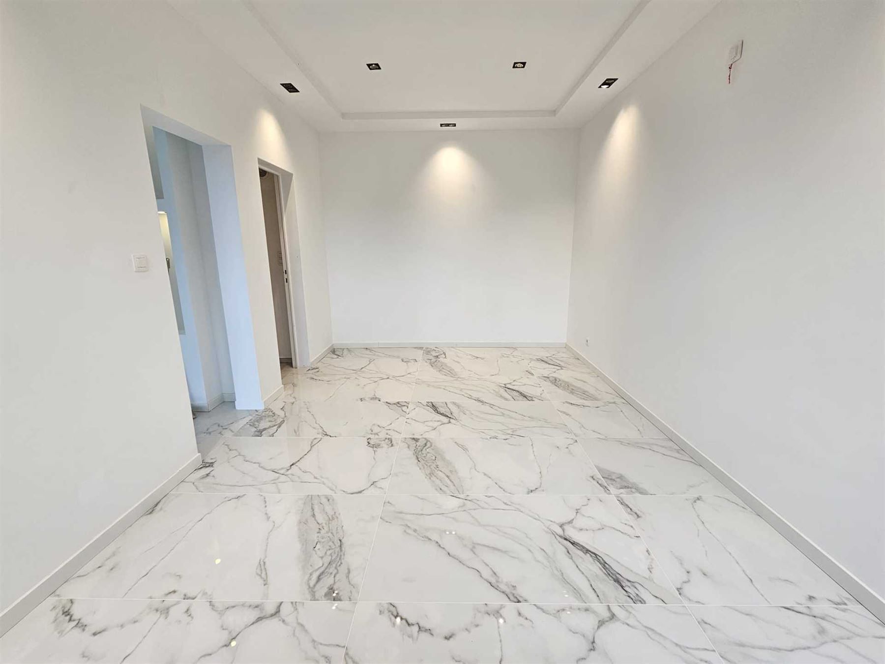 Gerenoveerd 1-Slaapkamer in Antwerpen foto 12
