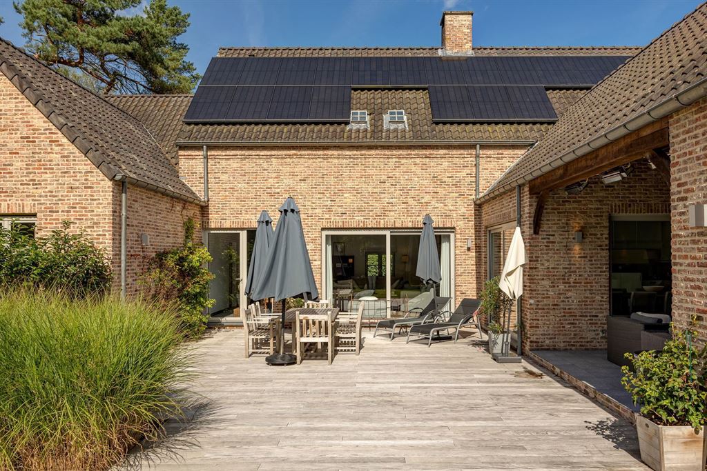 Exclusieve villa met prachtige lichtinval in het rustige Koningshof  foto 19