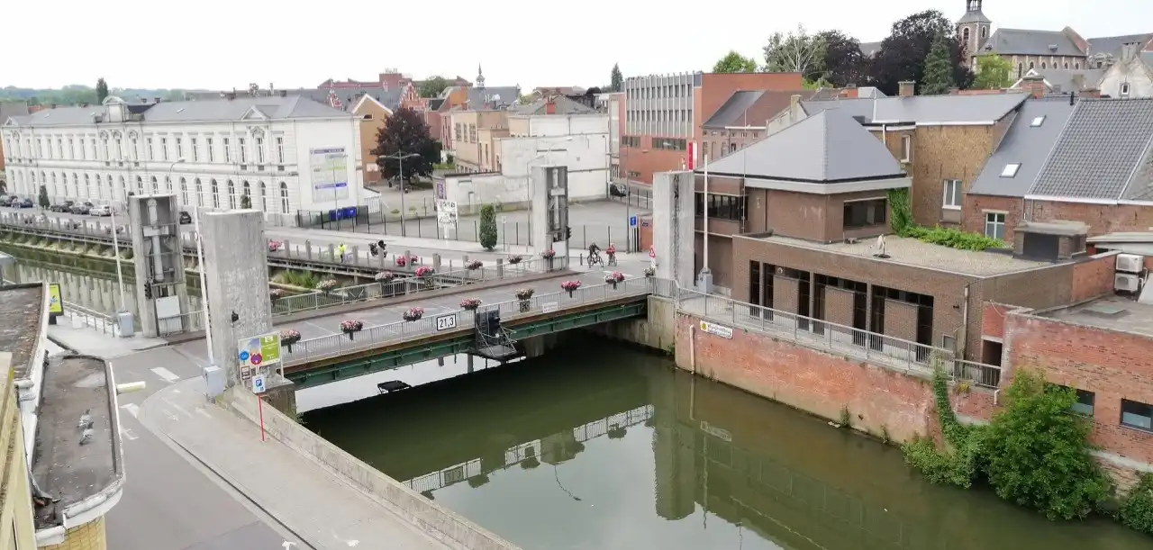 Instapklaar appartement met prachtig zicht op het water in centrum Geraardsbergen  foto 3
