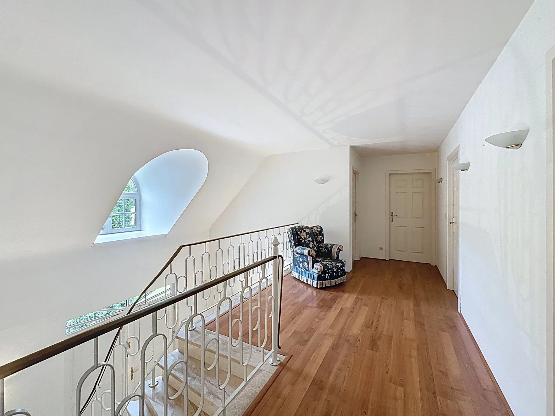 Klassieke energiezuinige villa met 4 (mog. 5) slaapkamers op ruim perceel. foto 21