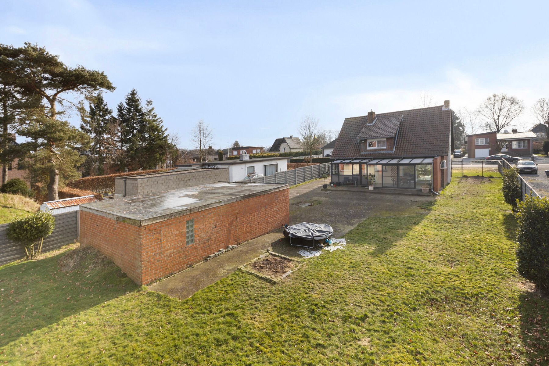 Ruim en stijlvol familiehuis, 4 Slaapkamers, grote tuin.  foto 39