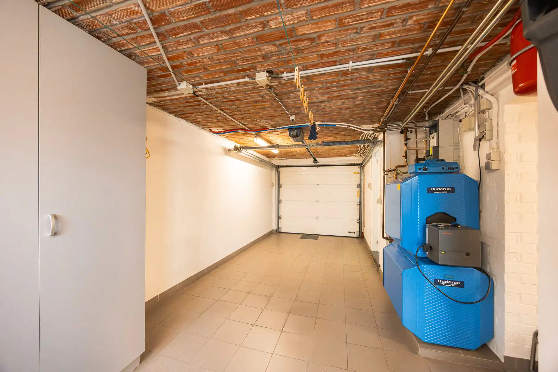 Ruime woning op centrale ligging met topafwerking foto 24