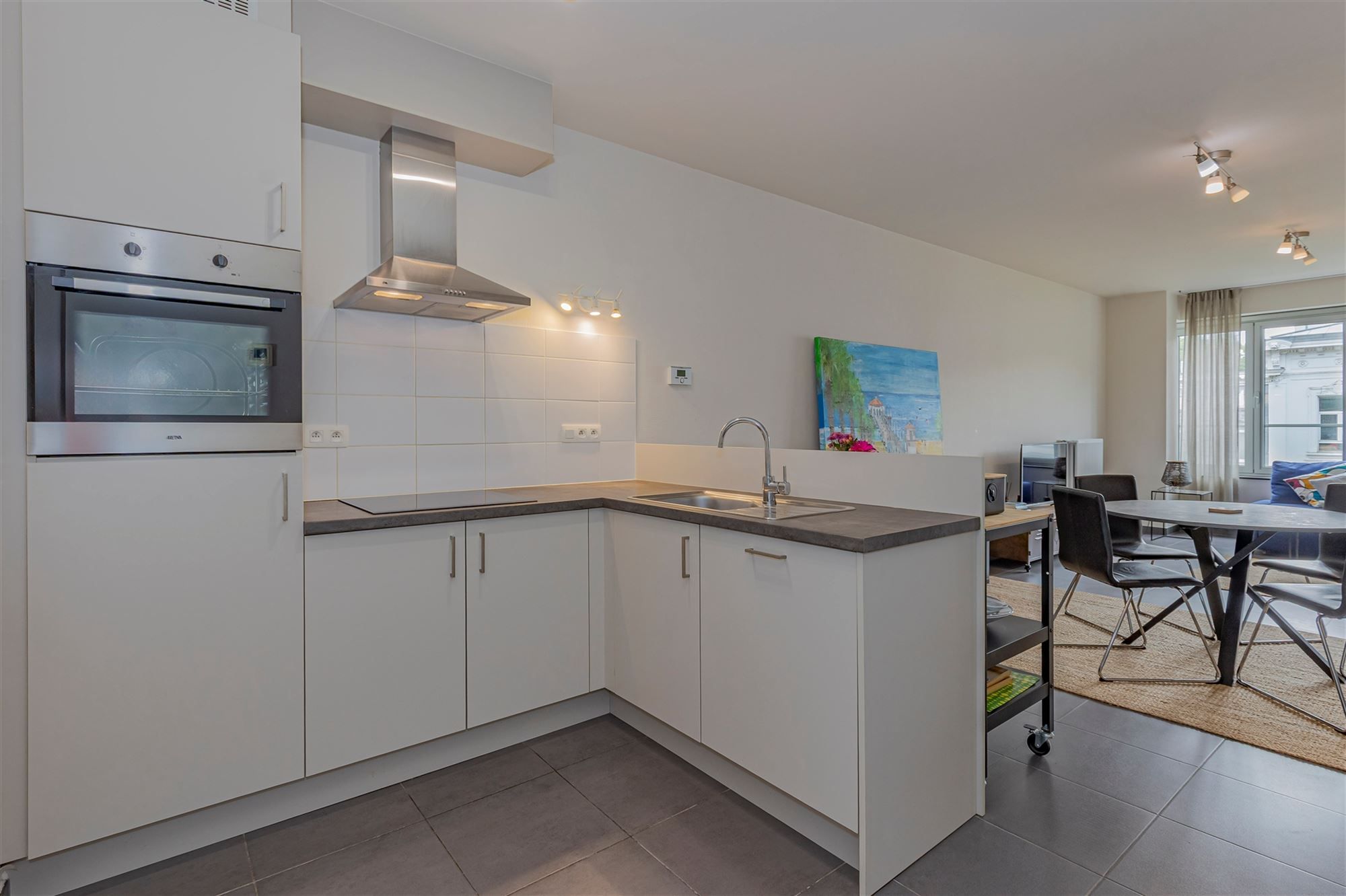 Perfect instapklaar en ruim 1 slaapkamer appartement op de Belgiëlei foto 9