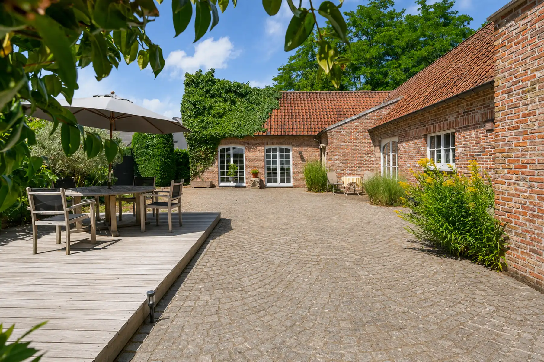 Villa op bos- en natuurdomein van 5056 m² in villawijk foto 21