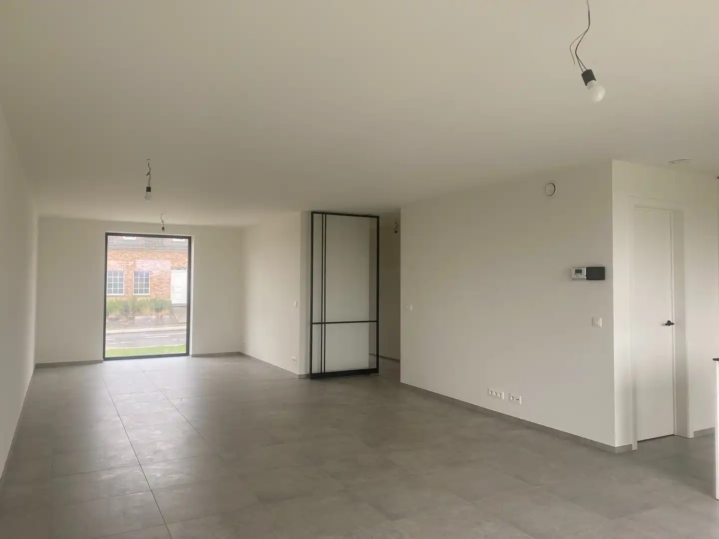 Moderne nieuwbouwwoning met 3 slaapkamers en garage foto 3