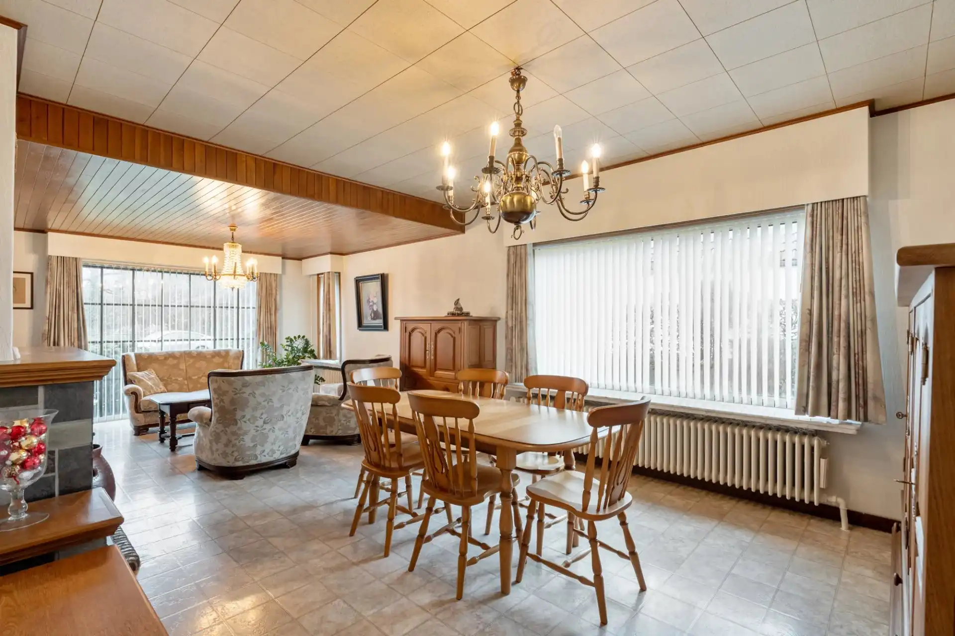 Gezinswoning op ruim perceel te Heusden foto 4