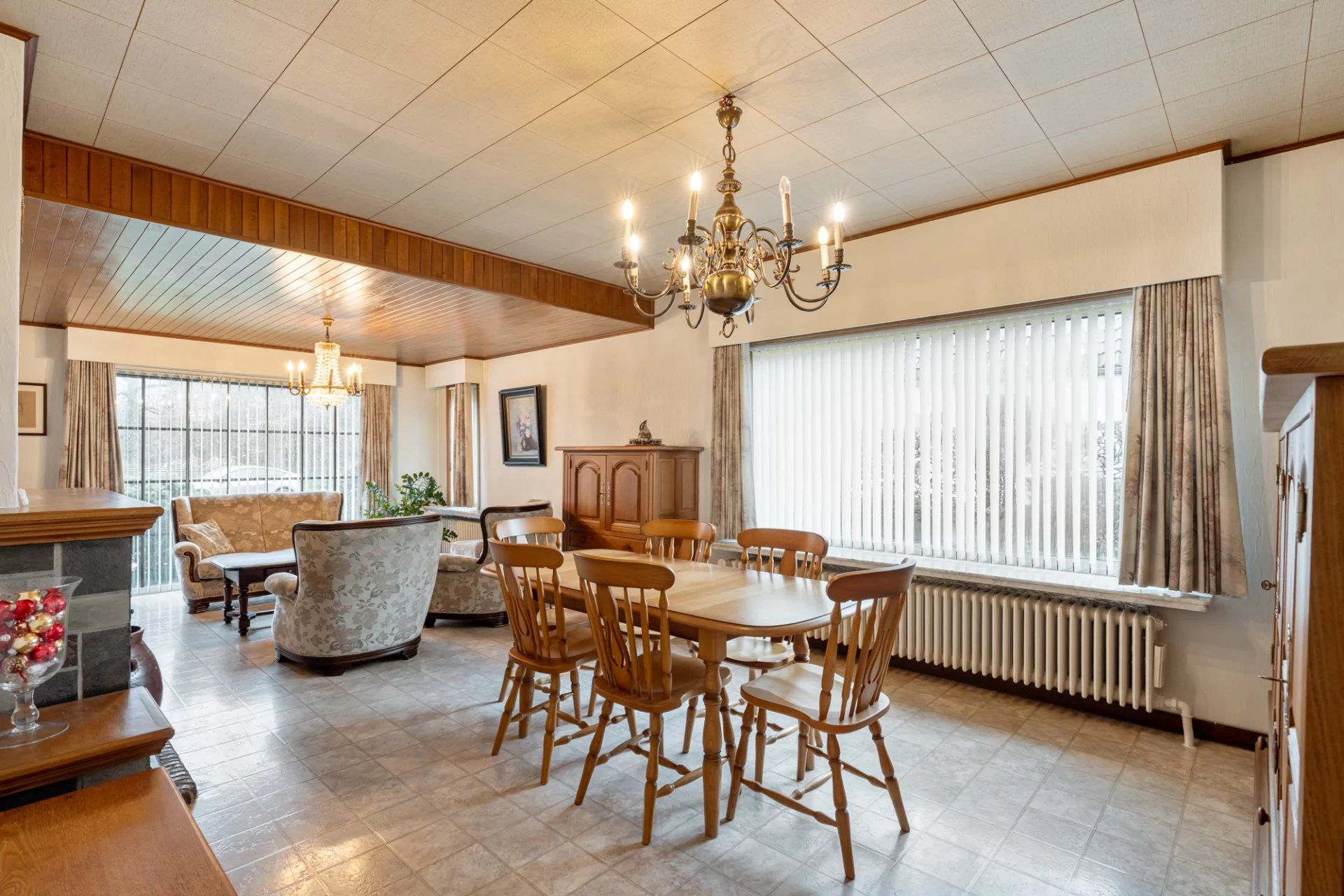 Gezinswoning op ruim perceel te Heusden foto 4