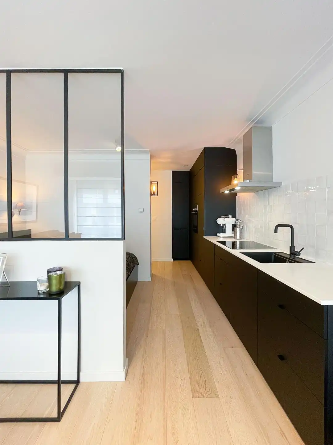 Gerenoveerde studio op toplocatie in de Kustlaan foto 10