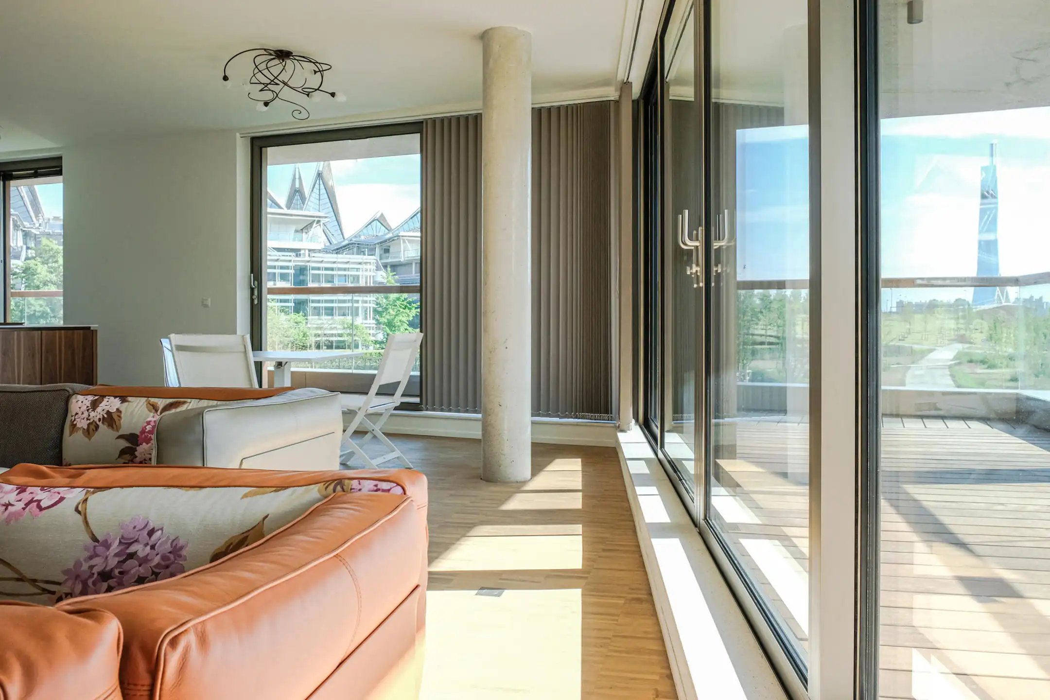ANTWERPEN - Hoogwaardig gemeubeld appartement op het Zuid foto 5