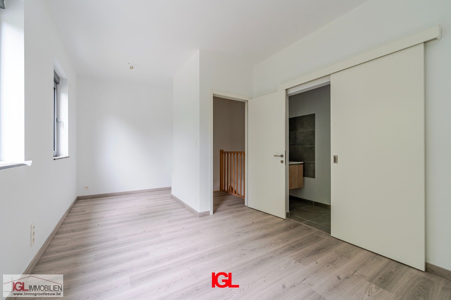 Nieuwbouw-duplex appartement met tuin en ondergrondse parkeerplaats! foto 9