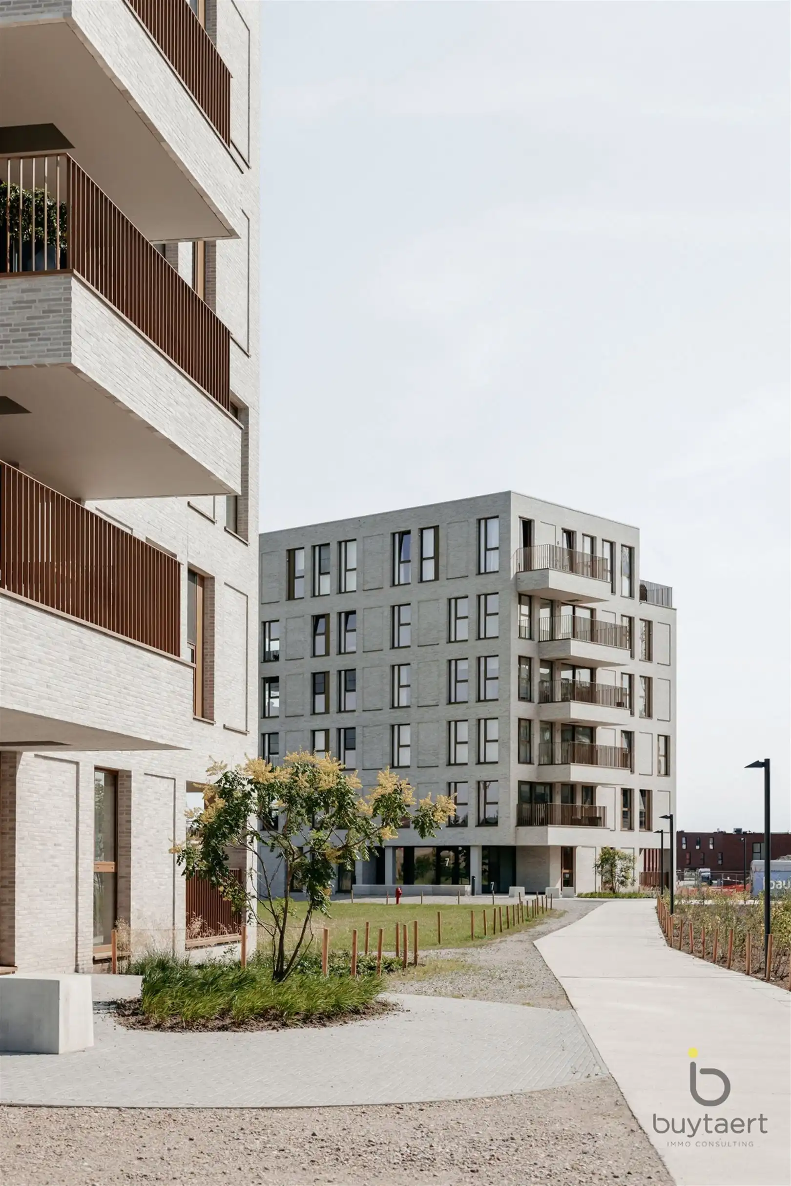 Recent hoogwaardig afgewerkt appartement, energielabel A, met panoramisch uitzicht vanop het zonneterras, aankoop aan 2% registratierechten mogelijk! foto 31